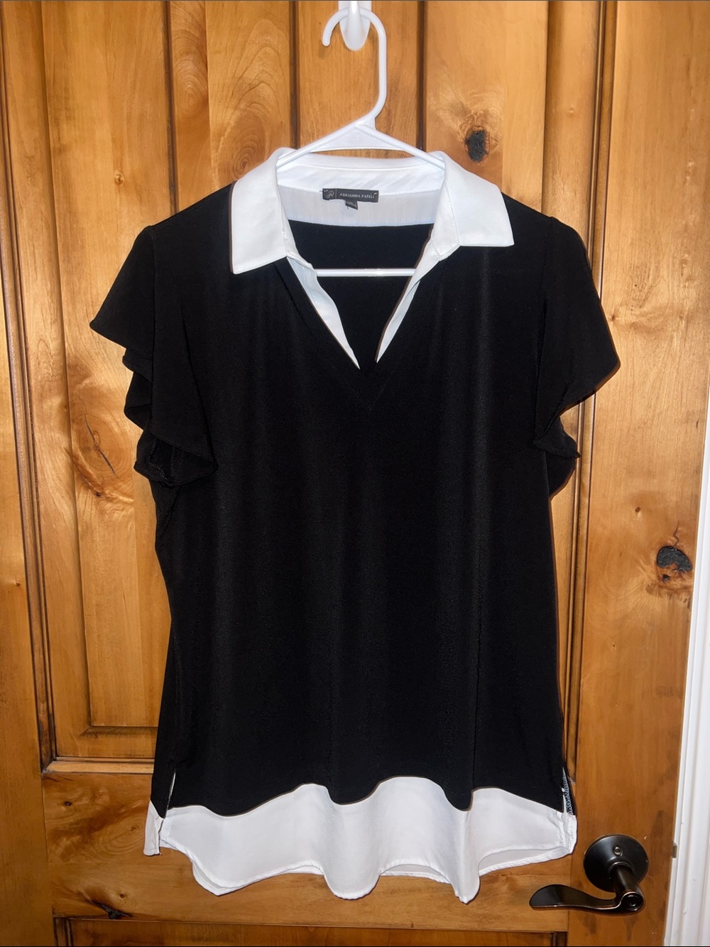 Dana Buchman Black Top with White Collar and Hem
